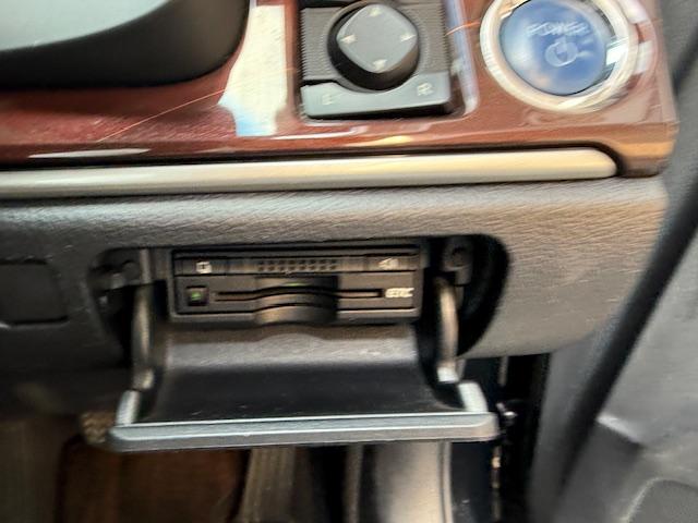 クラウンハイブリッド ロイヤルサルーンG 車高調社外AW本革ETCクルコンスマートキーナビ地デジBluetoothBカメシートエアコンメモリーシートフォグ(29枚目)