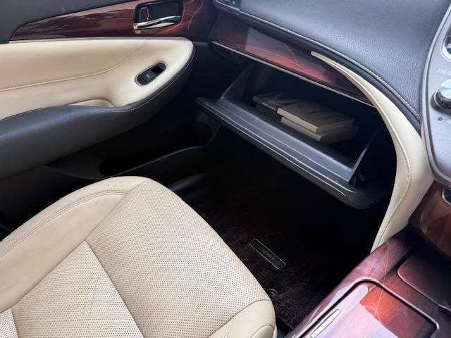 クラウンハイブリッド ロイヤルサルーンG 車高調社外AW本革ETCクルコンスマートキーナビ地デジBluetoothBカメシートエアコンメモリーシートフォグ(32枚目)