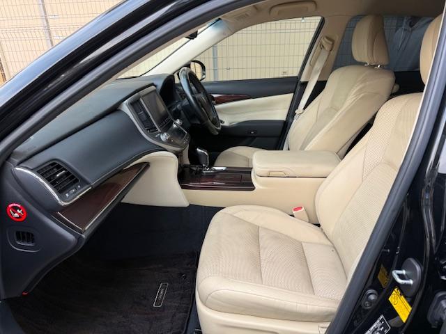 クラウンハイブリッド ロイヤルサルーンG 車高調社外AW本革ETCクルコンスマートキーナビ地デジBluetoothBカメシートエアコンメモリーシートフォグ(38枚目)