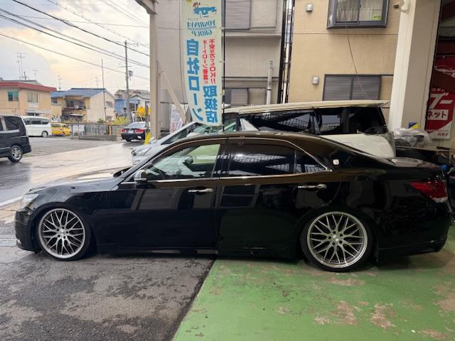 クラウン アスリートＧ　車高調社外ＡＷ黒革ＥＴＣクルコンスマートキーナビ地デジＢｌｕｅｔｏｏｔｈＢカメシートエアコンサンシェードメモリーシートフォグ黒革サンルーフ（10枚目）