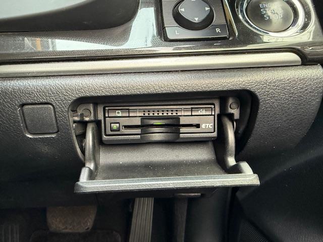 クラウン アスリートＧ　車高調社外ＡＷ黒革ＥＴＣクルコンスマートキーナビ地デジＢｌｕｅｔｏｏｔｈＢカメシートエアコンサンシェードメモリーシートフォグ黒革サンルーフ（30枚目）