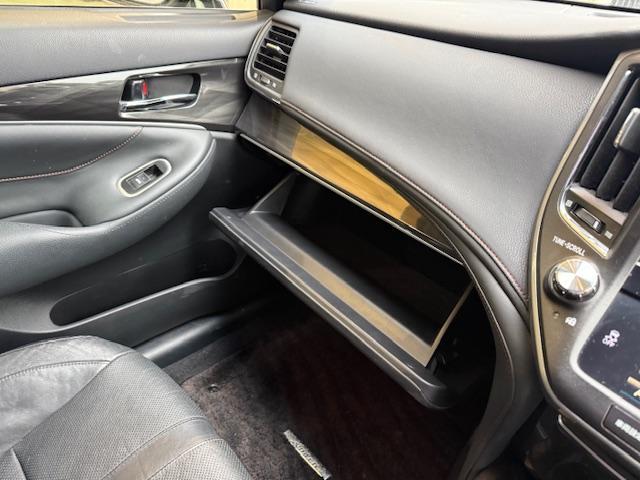 クラウン アスリートＧ　車高調社外ＡＷ黒革ＥＴＣクルコンスマートキーナビ地デジＢｌｕｅｔｏｏｔｈＢカメシートエアコンサンシェードメモリーシートフォグ黒革サンルーフ（31枚目）