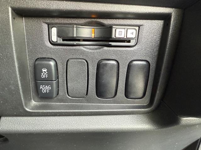 デリカＤ：５ Ｇ　パワーパッケージ　社外ＡＷカロッツェリアナビＤＶＤ地デジＢｌｕｅｔｏｏｔｈＥＴＣ両側パワースライドドアインテリキーフリップダウンモニタークルコン（29枚目）