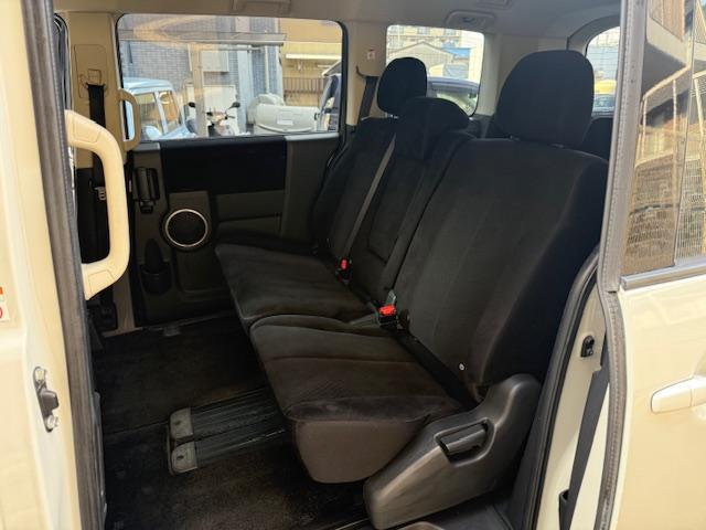 デリカＤ：５ Ｇ　パワーパッケージ　社外ＡＷカロッツェリアナビＤＶＤ地デジＢｌｕｅｔｏｏｔｈＥＴＣ両側パワースライドドアインテリキーフリップダウンモニタークルコン（35枚目）