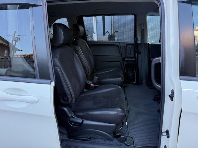 フリードハイブリッド ジャストセレクション　純正ナビＤＶＤバックカメラＥＴＣＵＳＢ両側Ｐスラハーフレザー後部モニタークルコンスマートキー純正ＡＷウィンカーミラー（39枚目）