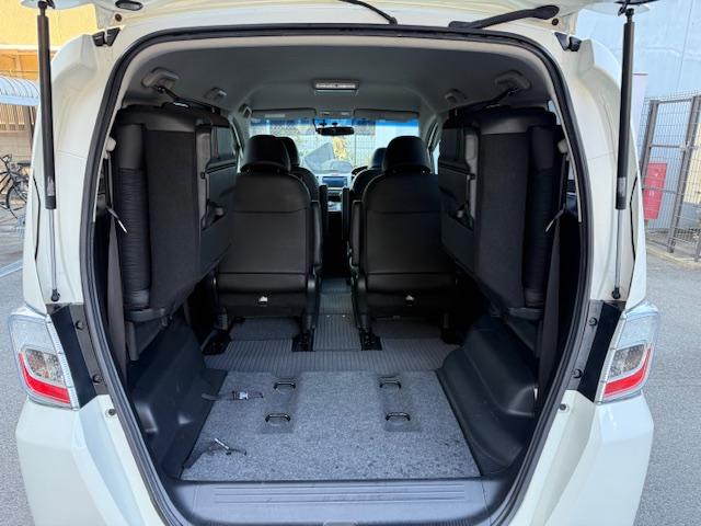 フリードハイブリッド ジャストセレクション　純正ナビＤＶＤバックカメラＥＴＣＵＳＢ両側Ｐスラハーフレザー後部モニタークルコンスマートキー純正ＡＷウィンカーミラー（41枚目）