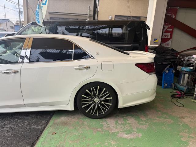 ���Ђ̓W���ԗ��͓��ɂ����ۂɎԗ���ԃ`�F�b�N�A���O���Ƃ��ɓO��N���[�j���O�ŋC�����̗ǂ��Y��ȏ�Ԃł̎d�オ���S�����Ă���܂��B