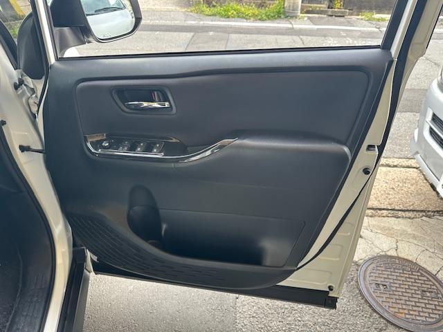 ヴォクシー ＺＳ　煌　社外ＡＷ・テール・車高調・ＴＲＤエアロ・カロッツェリアナビ・地デジ・ＤＶＤ・Ｂｌｕｅｔｏｏｔｈ・バックカメラ・ＥＴＣ・両側パワスラ・革調シート・後部モニタ・ドラレコ（35枚目）