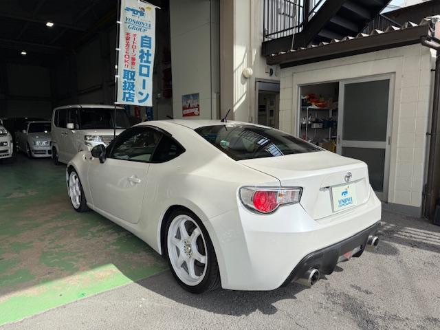 ８６ ＧＴ　社外ＡＷ・車高調・ナビ・ＤＶＤ・地デジ・Ｂｌｕｅｔｏｏｔｈ・バックカメラ・ＥＴＣ・ＵＳＢ・パドルシフト・ＨＩＤ・フォグ・スマートキー・電格納ミラー（11枚目）