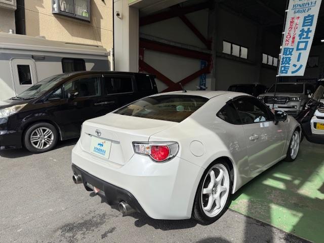 ８６ ＧＴ　社外ＡＷ・車高調・ナビ・ＤＶＤ・地デジ・Ｂｌｕｅｔｏｏｔｈ・バックカメラ・ＥＴＣ・ＵＳＢ・パドルシフト・ＨＩＤ・フォグ・スマートキー・電格納ミラー（12枚目）