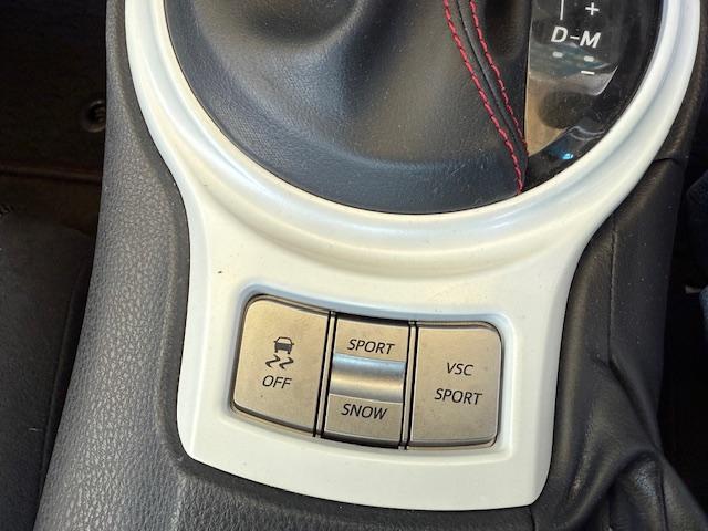 ８６ ＧＴ　社外ＡＷ・車高調・ナビ・ＤＶＤ・地デジ・Ｂｌｕｅｔｏｏｔｈ・バックカメラ・ＥＴＣ・ＵＳＢ・パドルシフト・ＨＩＤ・フォグ・スマートキー・電格納ミラー（27枚目）