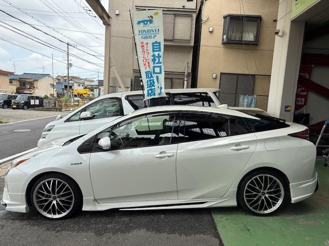 プリウス 　エアロ・社外ＡＷ・ＡＬＰＩＮＥナビ・地デジ・Ｂカメ・Ｂｌｕｅｔｏｏｔｈ・ＥＴＣ・ＬＥＤライト・シートヒーター・ウィンカーミラー・クルコン（9枚目）