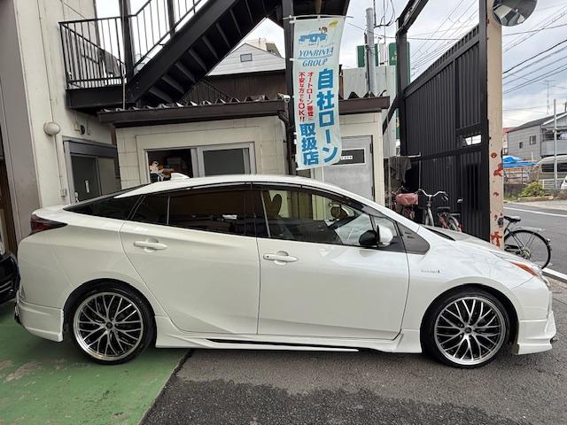 プリウス 　エアロ・社外ＡＷ・ＡＬＰＩＮＥナビ・地デジ・Ｂカメ・Ｂｌｕｅｔｏｏｔｈ・ＥＴＣ・ＬＥＤライト・シートヒーター・ウィンカーミラー・クルコン（10枚目）