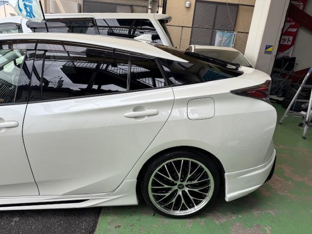 プリウス 　エアロ・社外ＡＷ・ＡＬＰＩＮＥナビ・地デジ・Ｂカメ・Ｂｌｕｅｔｏｏｔｈ・ＥＴＣ・ＬＥＤライト・シートヒーター・ウィンカーミラー・クルコン（16枚目）