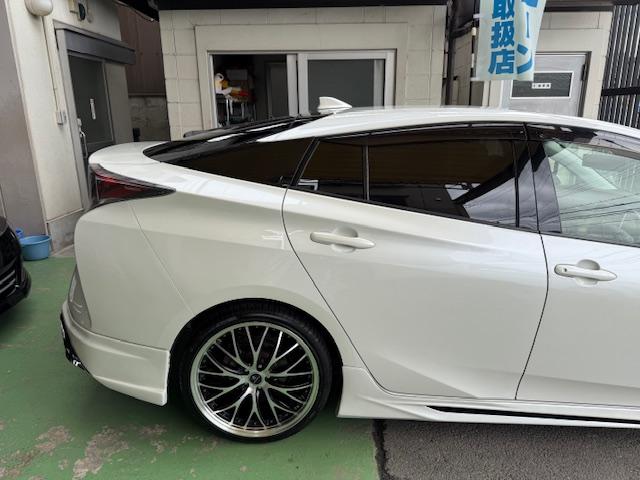プリウス 　エアロ・社外ＡＷ・ＡＬＰＩＮＥナビ・地デジ・Ｂカメ・Ｂｌｕｅｔｏｏｔｈ・ＥＴＣ・ＬＥＤライト・シートヒーター・ウィンカーミラー・クルコン（17枚目）