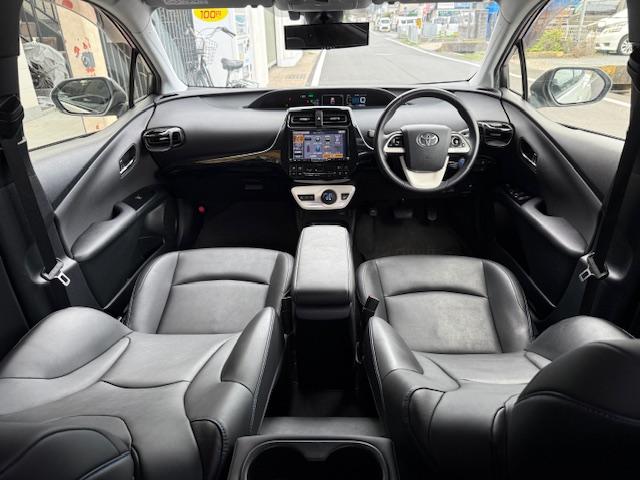 プリウス 　エアロ・社外ＡＷ・ＡＬＰＩＮＥナビ・地デジ・Ｂカメ・Ｂｌｕｅｔｏｏｔｈ・ＥＴＣ・ＬＥＤライト・シートヒーター・ウィンカーミラー・クルコン（19枚目）