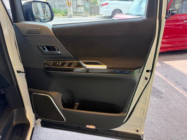 ヴェルファイア ２．４Ｚ　Ｇエディション　ナビ・地デジ・ＤＶＤ・Ｂｌｕｅｔｏｏｔｈ・両側パワースライドドア・パワーバックドア・クルコン・ＵＳＢ・パワーシート・ＥＴＣ・クルコン・オットマン・ウィンカーミラー（39枚目）