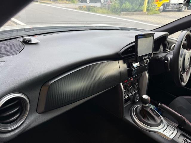 ８６ ＧＴリミテッド　モデリスタエアロナビＤＶＤ地デジＢｌｕｅｔｏｏｔｈシートヒーターＥＴＣＵＳＢパドルシフトＨＩＤライトフォグスマートキー電格納ミラー（16枚目）