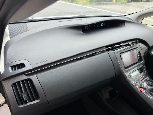 プリウス Ｓツーリングセレクション・Ｇ’ｓ　社外ＡＷナビＤＶＤ地デジＢｌｕｅｔｏｏｔｈバックカメラＥＴＣＬＥＤライトフォグスマートキー（21枚目）