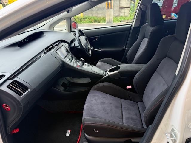 プリウス Ｓツーリングセレクション・Ｇ’ｓ　社外ＡＷナビＤＶＤ地デジＢｌｕｅｔｏｏｔｈバックカメラＥＴＣＬＥＤライトフォグスマートキー（35枚目）