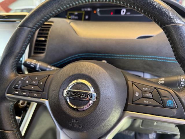 セレナ ライダー プロパイロットエディション 純正ナビ地デジBカメBluetoothETC両側PスラプロパイロットUSB接続テーブルサンシェードクルコン運転支援障害物センサー純正AWワンオーナー(26枚目)