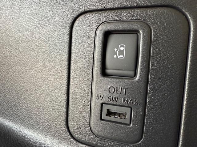 セレナ ライダー プロパイロットエディション 純正ナビ地デジBカメBluetoothETC両側PスラプロパイロットUSB接続テーブルサンシェードクルコン運転支援障害物センサー純正AWワンオーナー(46枚目)