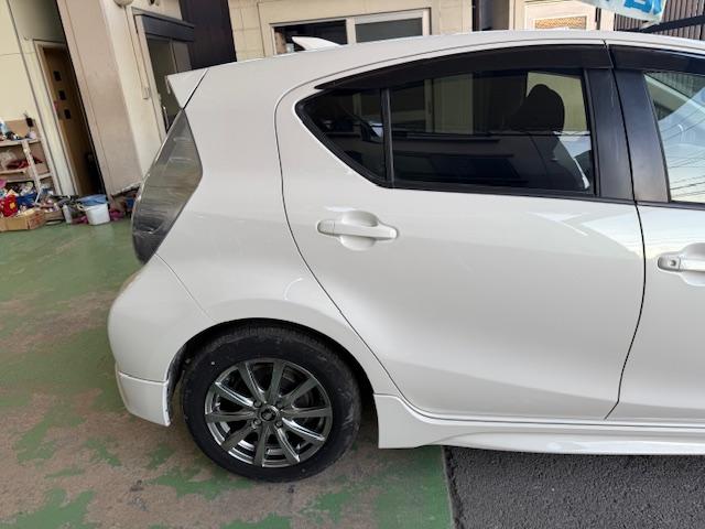 アクア S モデリスタ社外AWナビDVD地デジBluetoothBカメETCエンジンPスタシートヒーターLEDライトドラレコ(17枚目)