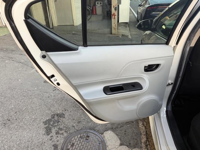 アクア S モデリスタ社外AWナビDVD地デジBluetoothBカメETCエンジンPスタシートヒーターLEDライトドラレコ(35枚目)