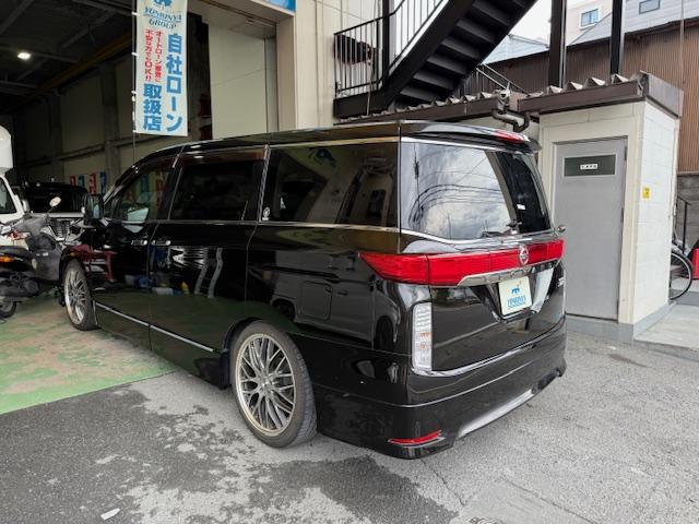 エルグランド ２５０ハイウェイスター　エアロ車高調社外ＡＷナビ地デジバックカメラパワースライドドアサンシェードオットマンＥＴＣインテリキーフォグ（11枚目）