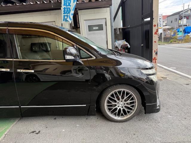 エルグランド ２５０ハイウェイスター　エアロ車高調社外ＡＷナビ地デジバックカメラパワースライドドアサンシェードオットマンＥＴＣインテリキーフォグ（18枚目）