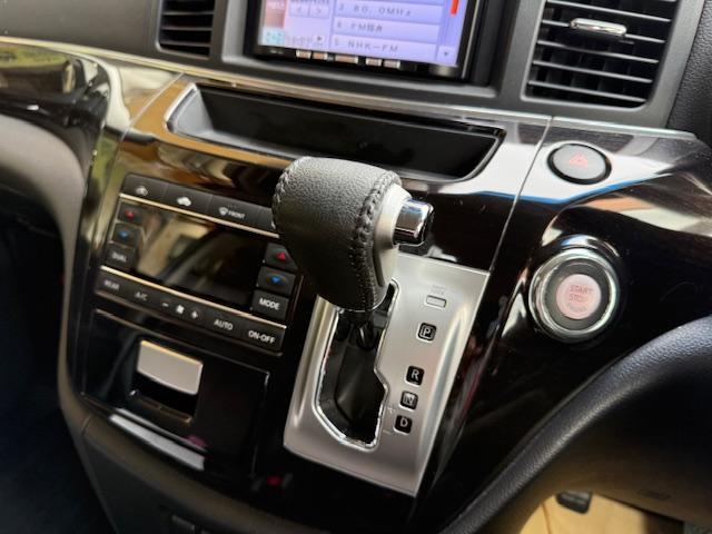 エルグランド ２５０ハイウェイスター　エアロ車高調社外ＡＷナビ地デジバックカメラパワースライドドアサンシェードオットマンＥＴＣインテリキーフォグ（25枚目）