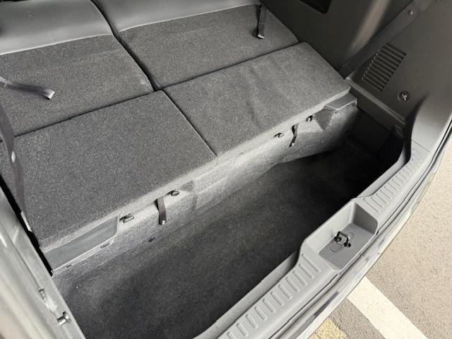 エルグランド ２５０ハイウェイスター　エアロ車高調社外ＡＷナビ地デジバックカメラパワースライドドアサンシェードオットマンＥＴＣインテリキーフォグ（41枚目）