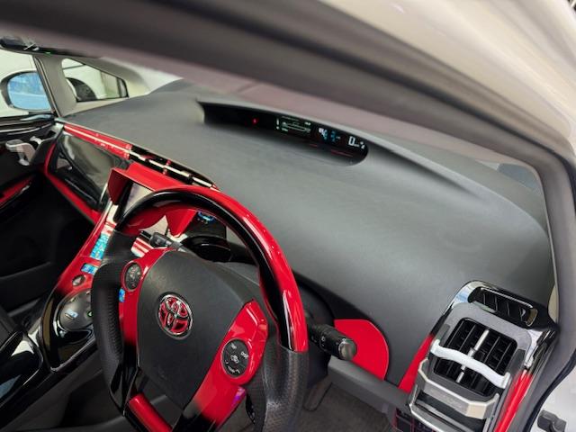 プリウス Ｓ　社外ＡＷ社外ナビＤＶＤ地デジＢｌｕｅｔｏｏｔｈＥＴＣバックカメラ革調シートガラスルーフソーラークルコンデジタルインナーミラー（22枚目）