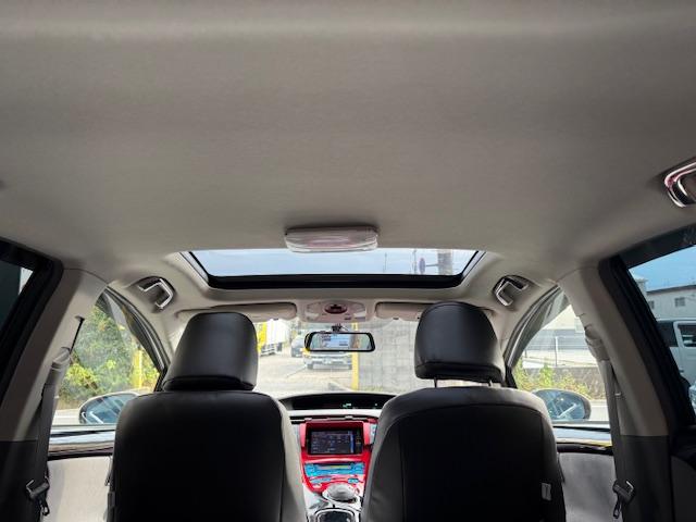 プリウス Ｓ　社外ＡＷ社外ナビＤＶＤ地デジＢｌｕｅｔｏｏｔｈＥＴＣバックカメラ革調シートガラスルーフソーラークルコンデジタルインナーミラー（46枚目）