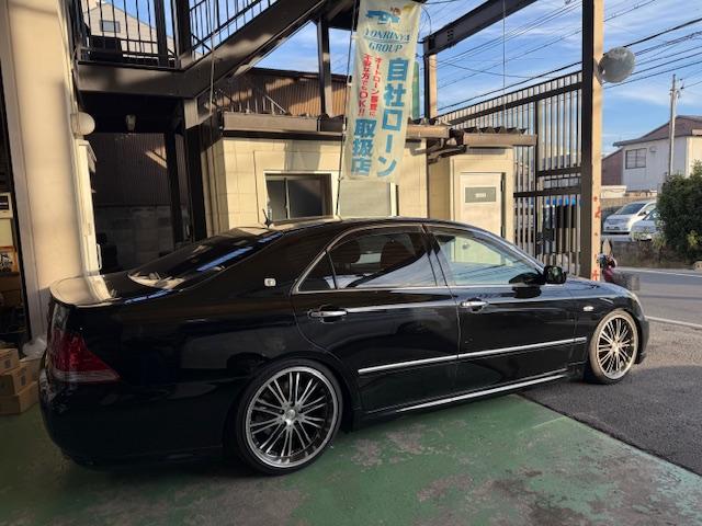 クラウン アスリート　プレミアム５０ｔｈエディション　社外ＡＷ車高調ナビバックカメラ黒革サンルーフＥＴＣシートエアコンパワーシートクルコンフォグスマートキー（10枚目）