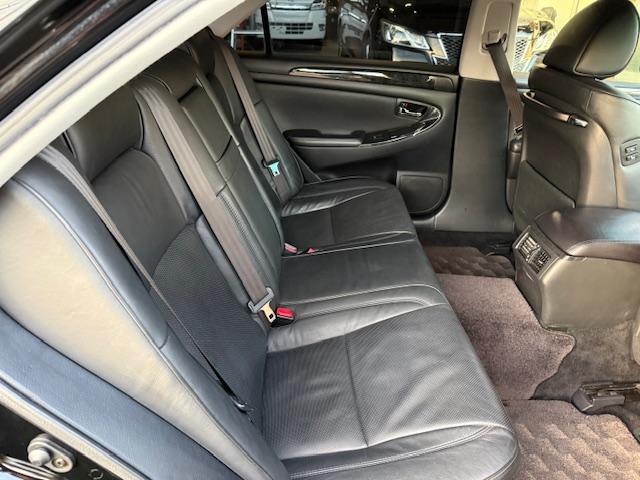 クラウン アスリート　プレミアム５０ｔｈエディション　社外ＡＷ車高調ナビバックカメラ黒革サンルーフＥＴＣシートエアコンパワーシートクルコンフォグスマートキー（38枚目）