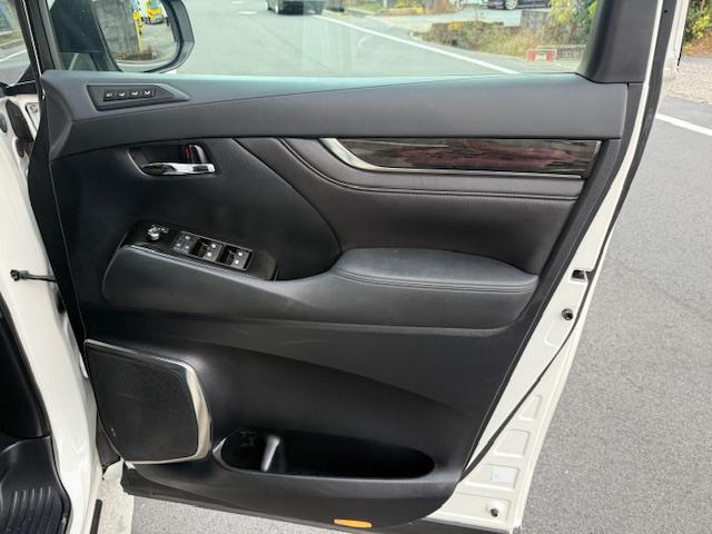 ヴェルファイア 2.5Z Gエディション モデリスタエアロ純正ナビDVD地デジバックカメラBluetoothETC両側PスラPバックドアオットマン後部モニター純正AWフォグ(36枚目)