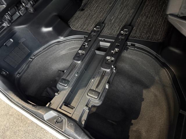 ヴェルファイア 2.5Z Gエディション モデリスタエアロ純正ナビDVD地デジバックカメラBluetoothETC両側PスラPバックドアオットマン後部モニター純正AWフォグ(44枚目)