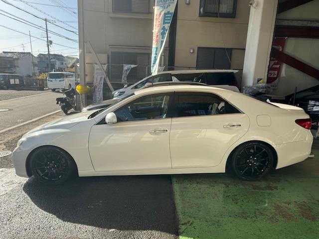 マークX 250G リラックスセレクション 社外AW車高調純正ナビDVD地デジバックカメラBluetooth社外マフラースマートキーパワーシートフォグライト(9枚目)