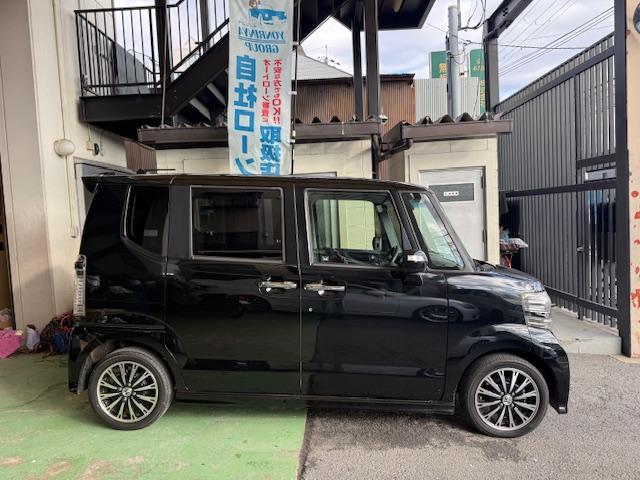 Ｎ－ＢＯＸカスタム Ｇ・ターボパッケージ　ナビＤＶＤ地デジＢｌｕｅｔｏｏｔｈＥＴＣバックカメラ両側パワスラ純正ＡＷスマートキーエンジンＰスタＬＥＤフォグクルコンウィンカーミラー（10枚目）