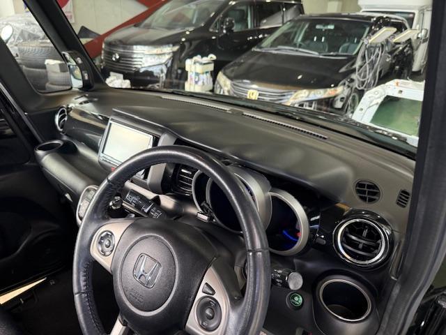 Ｎ－ＢＯＸカスタム Ｇ・ターボパッケージ　ナビＤＶＤ地デジＢｌｕｅｔｏｏｔｈＥＴＣバックカメラ両側パワスラ純正ＡＷスマートキーエンジンＰスタＬＥＤフォグクルコンウィンカーミラー（22枚目）