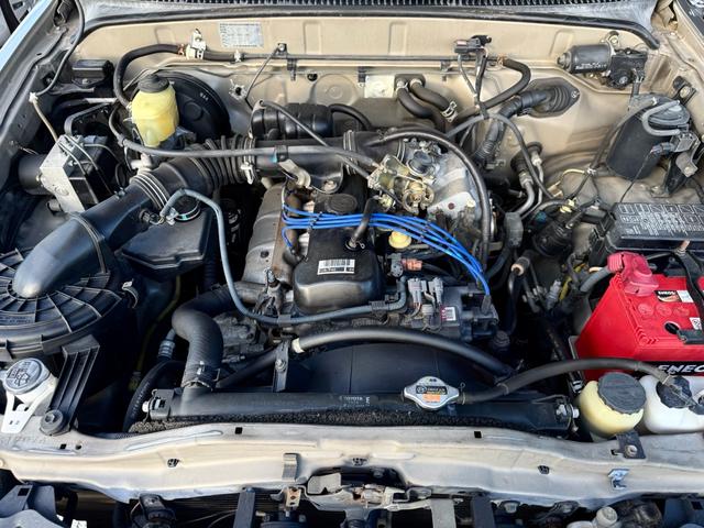 ハイラックススポーツピック エクストラキャブ　ローダウン　ハードトノカバー　メッキバンパー　１７インチＡＷ　ＡＬＰＩＮＥディスプレイオーディオ　Ｂｌｕｅｔｏｏｔｈ　バックカメラ　１２ヶ月走行距離無制限故障保証（53枚目）