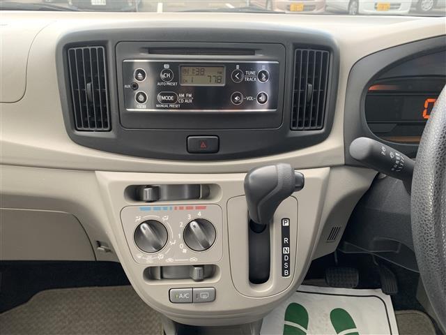 L キーレスエントリー アイドリングストップ CVT 盗難防止システム ABS CD ミュージックプレイヤー接続可 衝突安全ボディ エアコン パワーステアリング(6枚目)