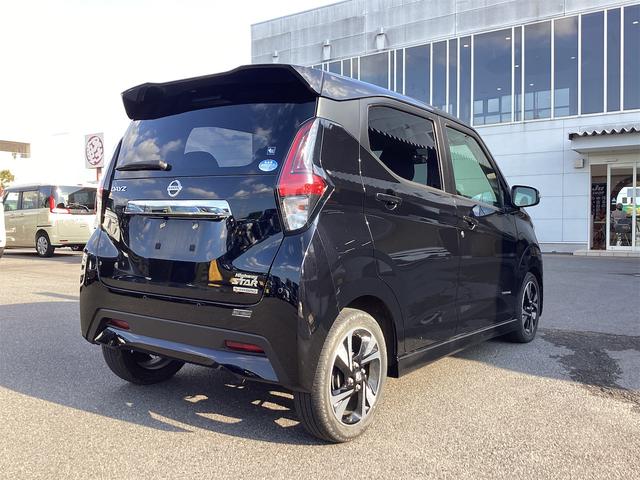 デイズ ハイウェイスター　Ｇターボ　バックカメラ　ナビ　ＴＶ　クリアランスソナー　アイドリングストップ　ＣＶＴ　ＣＤ　ＵＳＢ　ミュージックプレイヤー接続可　アルミホイール（17枚目）