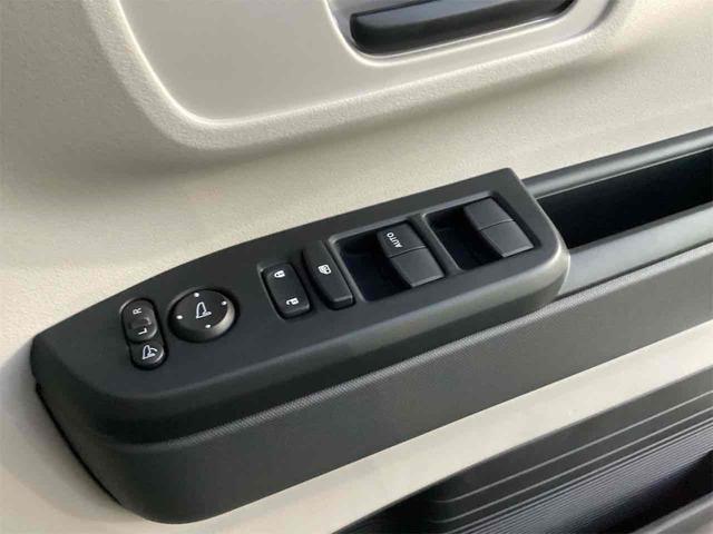 Ｎ－ＢＯＸ ベースグレード　両側スライド・片側電動　クリアランスソナー　オートクルーズコントロール　オートライト　スマートキー　電動格納ミラー　ベンチシート　ＣＶＴ　ＥＳＣ　エアコン　パワーステアリング　パワーウィンドウ（14枚目）