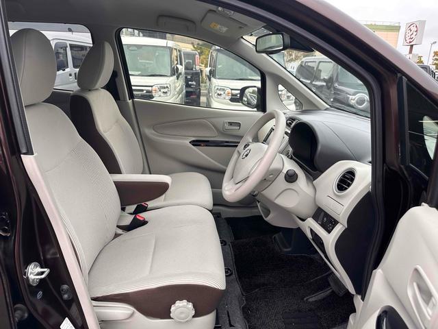 デイズ X 全周囲カメラ 衝突被害軽減システム スマートキー アイドリングストップ 電動格納ミラー ベンチシート CVT ESC ミュージックプレイヤー接続可 エアコン パワーウィンドウ(13枚目)