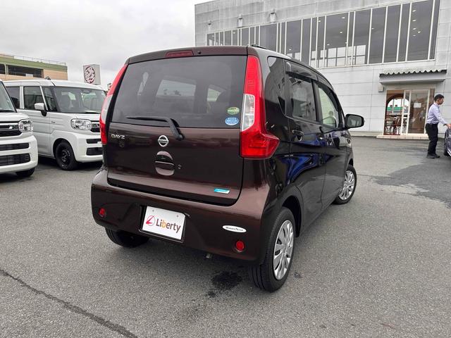 デイズ X 全周囲カメラ 衝突被害軽減システム スマートキー アイドリングストップ 電動格納ミラー ベンチシート CVT ESC ミュージックプレイヤー接続可 エアコン パワーウィンドウ(18枚目)