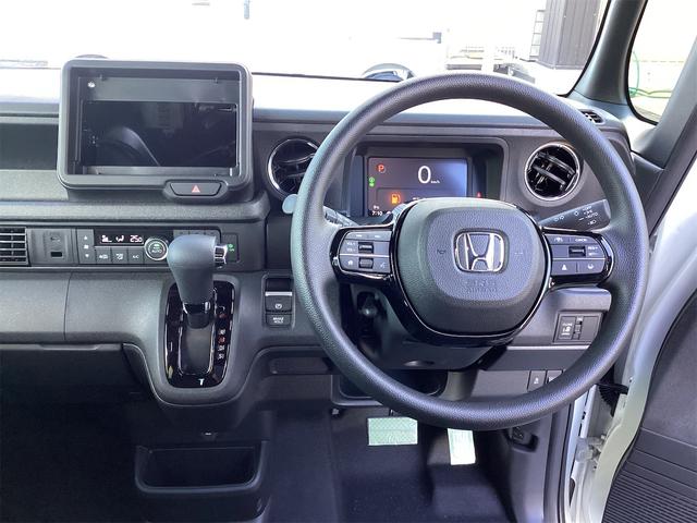 Ｎ－ＢＯＸカスタム ベースグレード　バックカメラ　両側スライド・片側電動　クリアランスソナー　オートクルーズコントロール　レーンアシスト　オートライト　スマートキー　アイドリングストップ　電動格納ミラー　ベンチシート　ＣＶＴ　ＥＳＣ（2枚目）