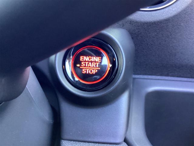 Ｎ－ＢＯＸカスタム ベースグレード　バックカメラ　両側スライド・片側電動　クリアランスソナー　オートクルーズコントロール　レーンアシスト　オートライト　スマートキー　アイドリングストップ　電動格納ミラー　ベンチシート　ＣＶＴ　ＥＳＣ（10枚目）