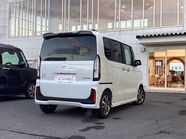 Ｎ－ＢＯＸカスタム ベースグレード　バックカメラ　両側電動スライドドア　クリアランスソナー　オートクルーズコントロール　レーンアシスト　オートライト　スマートキー　アイドリングストップ　電動格納ミラー　シートヒーター　ＣＶＴ　ＥＳＣ（18枚目）